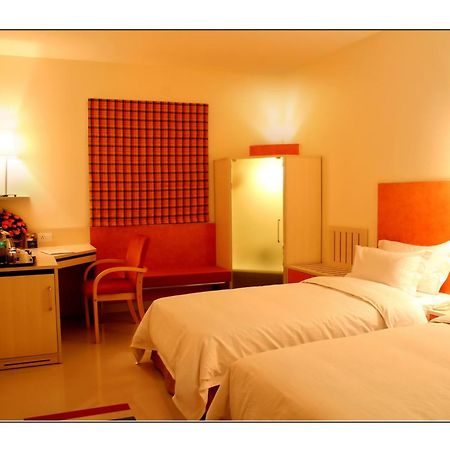 Aditya Hometel Hyderabad Ruang foto