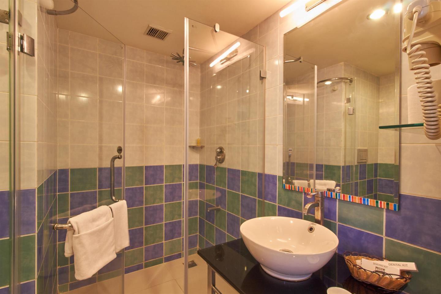 Aditya Hometel Hyderabad Bagian luar foto