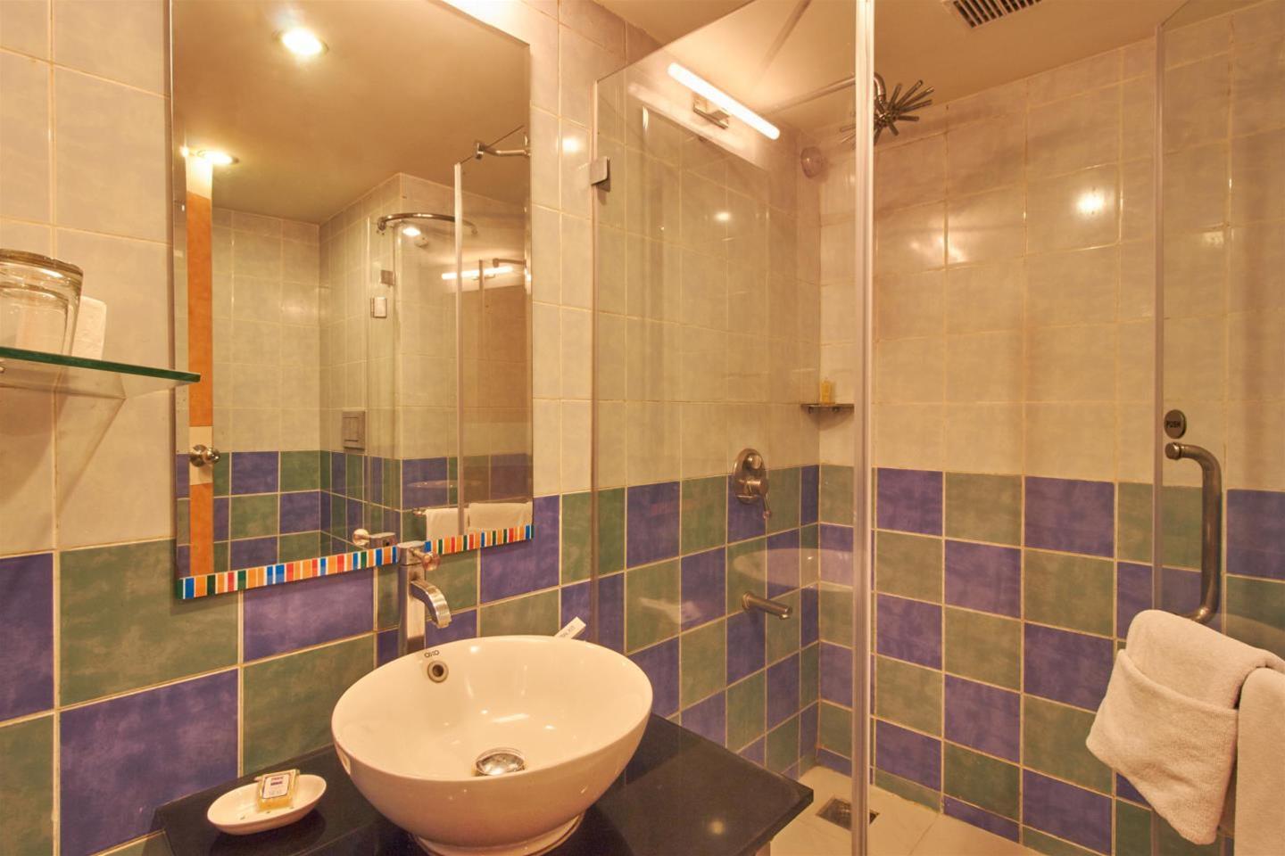 Aditya Hometel Hyderabad Bagian luar foto